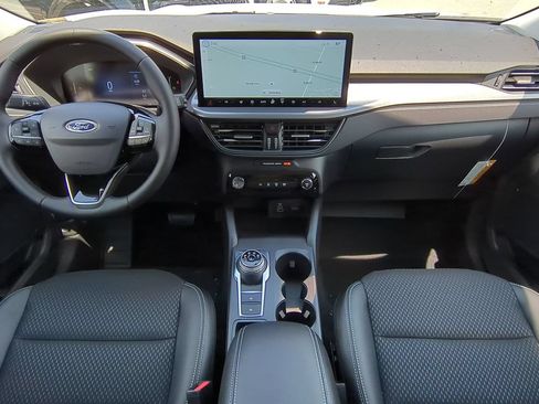 New 2025 Ford Escape SE FWD image 13