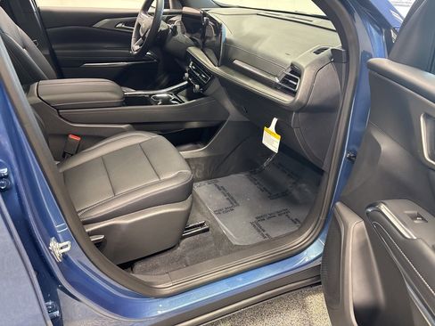 New 2026 Chevrolet Traverse LT w/ Sun and Wheel Package image 14