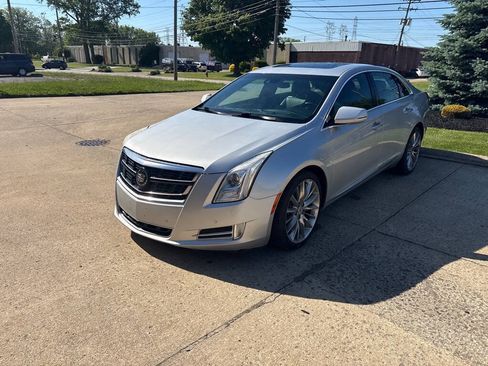 Used 2014 Cadillac XTS Platinum AWD/4WD image 3
