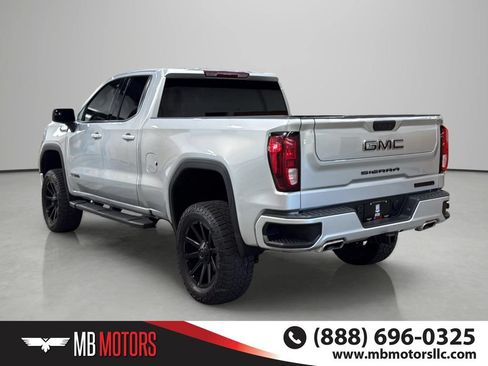 Used 2022 GMC Sierra 1500 Elevation w/ X31 Off-Road Package AWD/4WD image 3