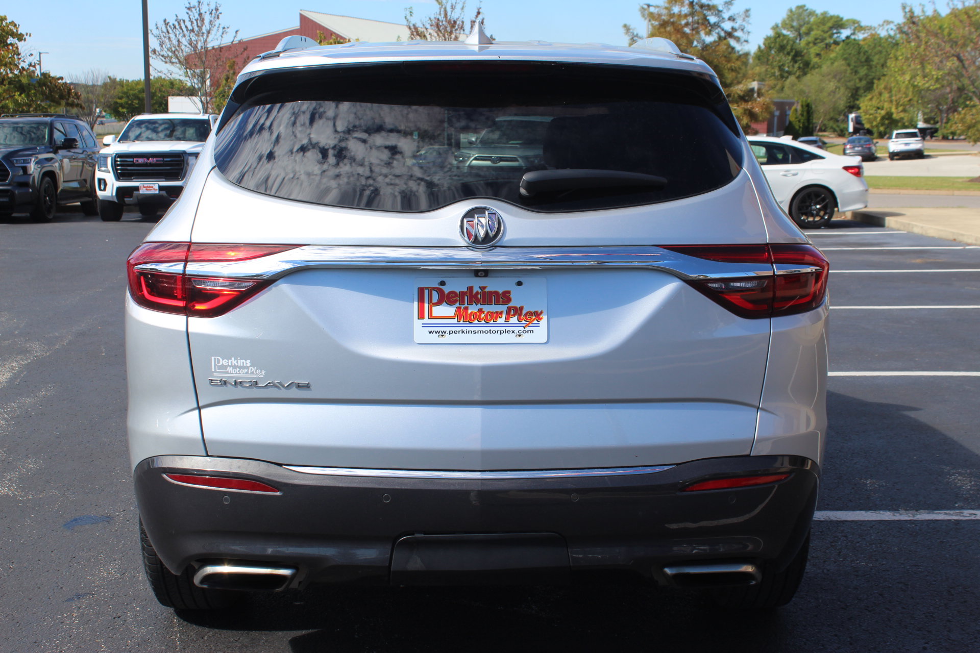 Used 2020 Buick Enclave Essence FWD image 7
