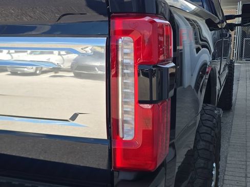 Used 2025 Ford F250 King Ranch AWD/4WD image 8