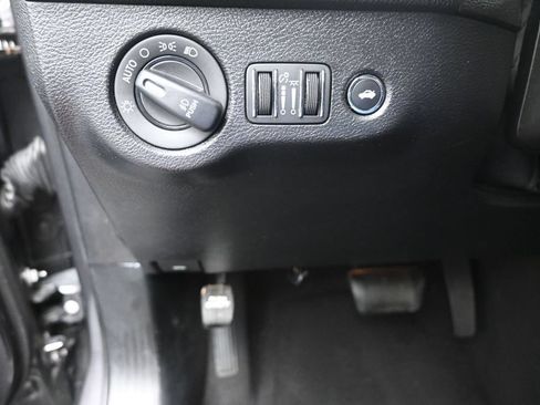 Used 2023 Dodge Challenger SXT w/ Blacktop Package RWD image 15