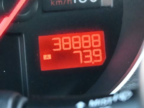 Used 2014 Nissan 370Z Touring w/ Sport Package image 14