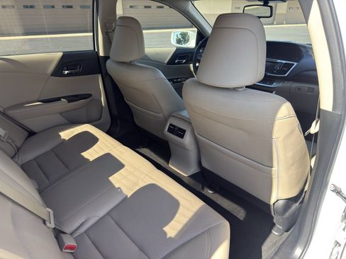 Used 2015 Honda Accord EX-L image 21