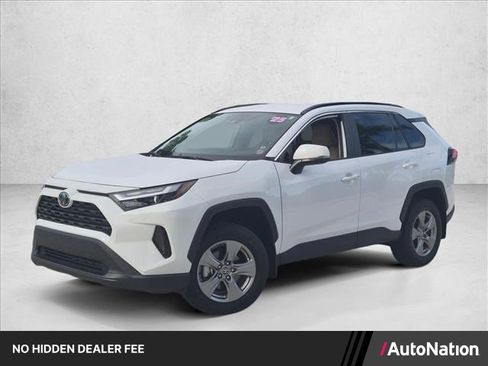 Used 2025 Toyota RAV4 XLE FWD image 1
