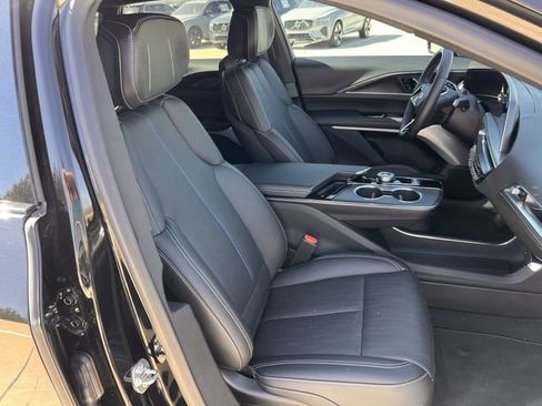 New 2026 Cadillac Lyriq Premium Luxury image 21