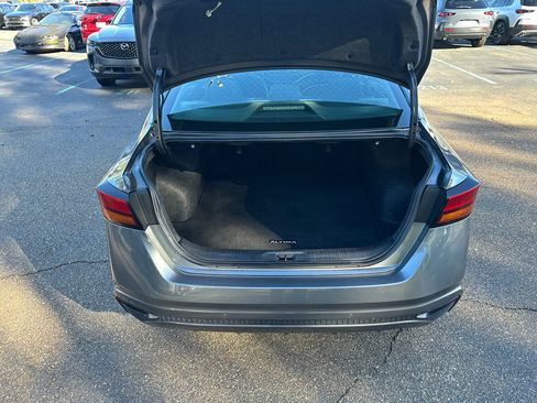 Used 2024 Nissan Altima 2.5 SV image 23
