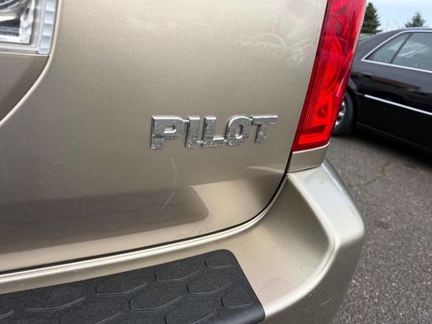 Used 2005 Honda Pilot EX image 9