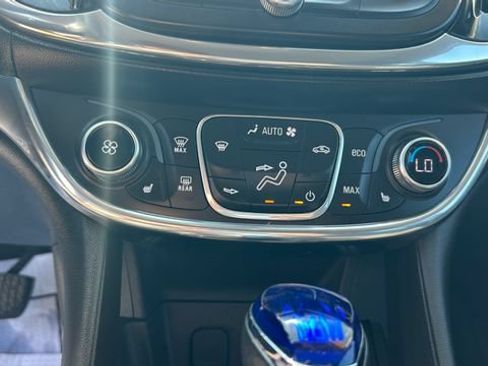 Used 2016 Chevrolet Volt Premier w/ Driver Confidence Package FWD image 56