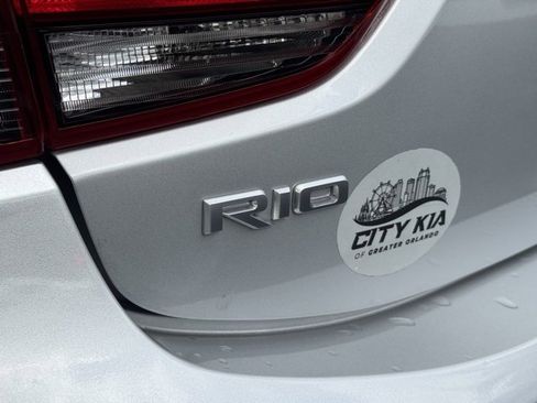 Certified 2022 Kia Rio LX image 5