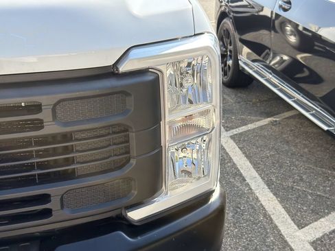 Used 2026 Ford F250 XL AWD/4WD image 4