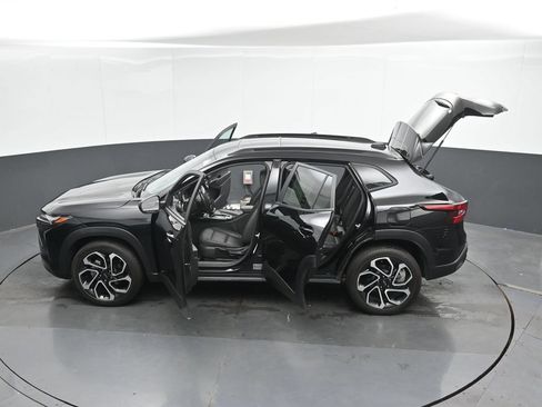 Used 2025 Chevrolet Trax RS w/ Sunroof Package FWD image 50