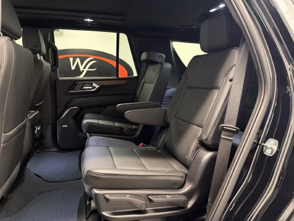 Used 2026 GMC Yukon Denali w/ Sun & Power Step Package AWD/4WD image 13