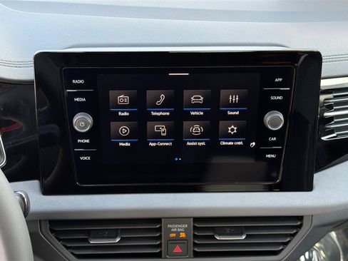 New 2026 Volkswagen Jetta SE image 30