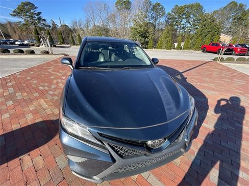 Used 2019 Toyota Camry SE image 21