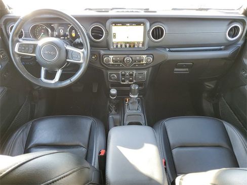 Used 2022 Jeep Wrangler Unlimited Sahara w/ Cold Weather Group image 24