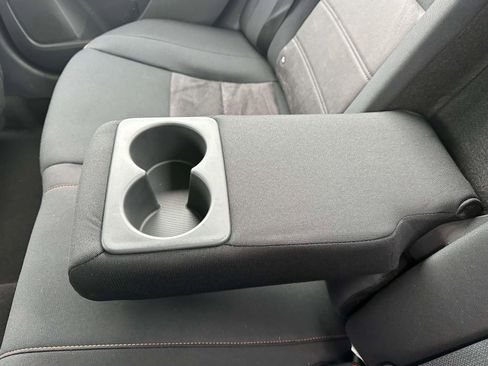 Used 2022 Nissan Sentra SR w/ Trunk Package image 10