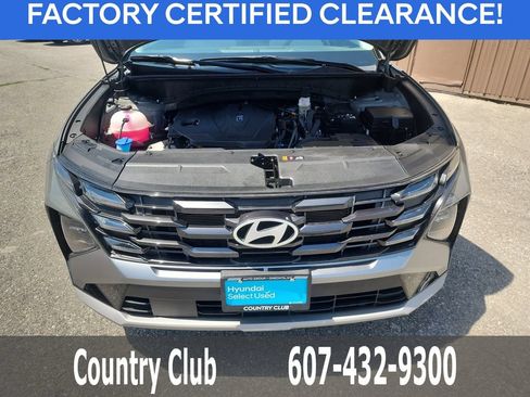 Used 2025 Hyundai Tucson SEL AWD/4WD image 32