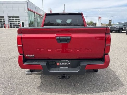 Used 2026 Toyota Tacoma SR5 AWD/4WD image 9