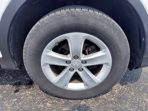 Used 2014 Toyota RAV4 XLE AWD/4WD image 16
