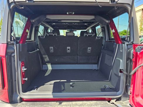 New 2026 Ford Bronco Outer Banks w/ Sasquatch Package AWD/4WD image 10
