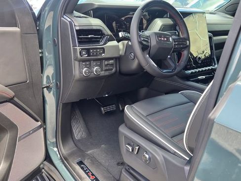 New 2026 GMC Yukon XL AT4 Ultimate AWD/4WD image 15