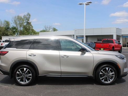 Used 2025 INFINITI QX60 Luxe AWD/4WD image 11