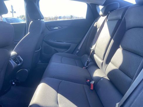 Used 2025 Chevrolet Malibu LT FWD image 13