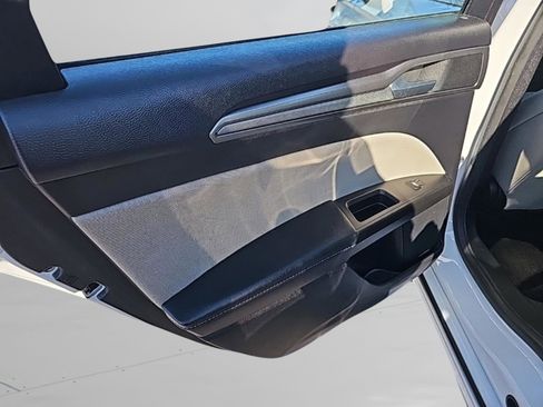 Used 2018 Ford Fusion S image 27