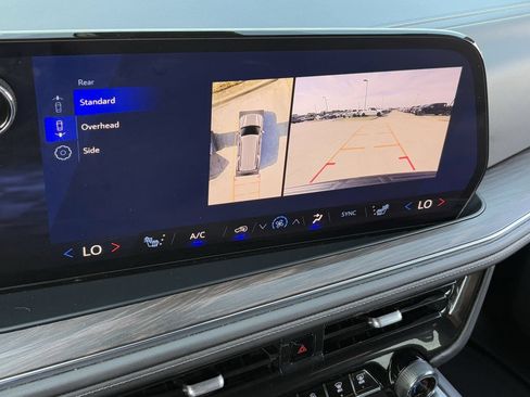 Used 2025 Chevrolet Tahoe LT RWD image 21