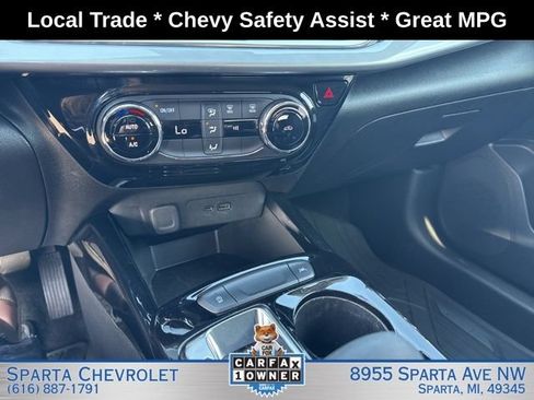 Used 2024 Chevrolet Trax LT FWD image 19