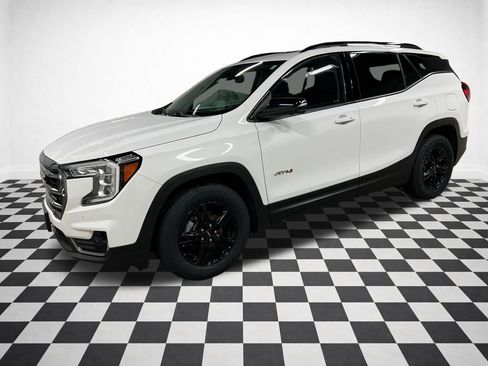 Certified 2022 GMC Terrain AT4 w/ Infotainment Package II AWD/4WD image 5