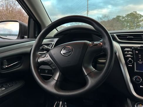 Used 2020 Nissan Murano S w/ Technology Package image 18