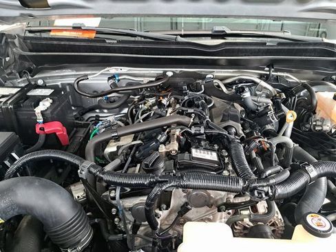 Used 2024 Toyota Tacoma SR5 AWD/4WD image 27