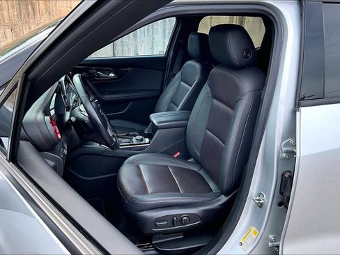 Used 2022 Chevrolet Blazer RS w/ Driver Confidence II Package FWD image 8