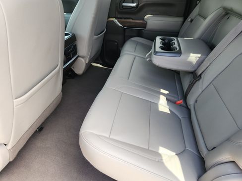 Used 2021 GMC Sierra 1500 SLT w/ SLT Convenience Package RWD image 30