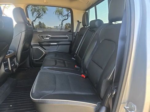 Used 2022 RAM 1500 Laramie AWD/4WD image 11