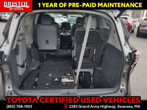 Certified 2024 Toyota Sienna XLE image 33
