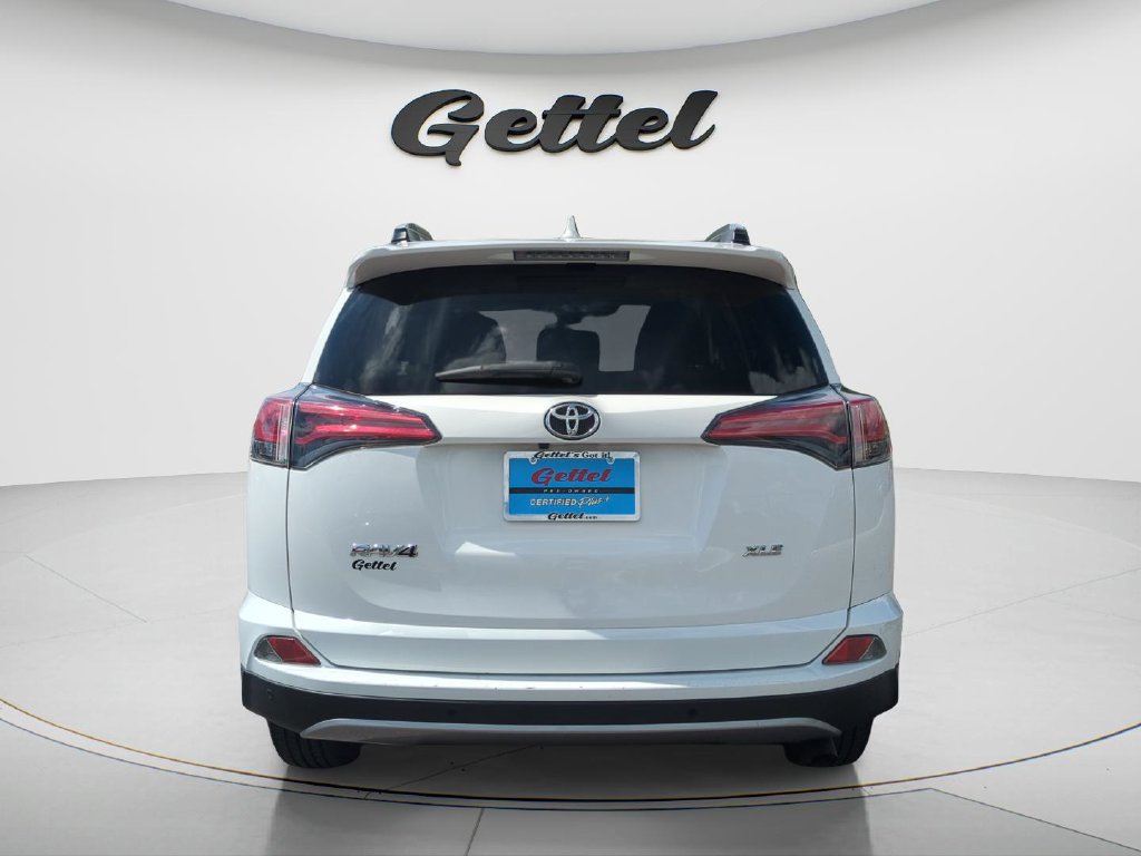 Used 2017 Toyota RAV4 XLE FWD image 6