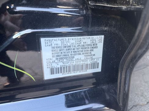 Used 2025 Nissan Sentra SV image 27