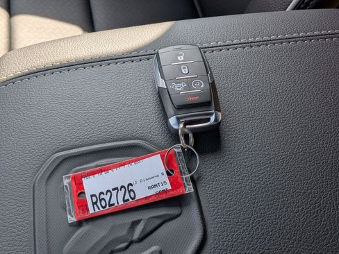 New 2026 RAM 1500 Laramie AWD/4WD image 18