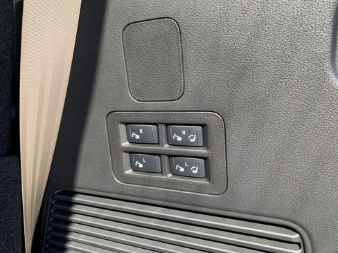 New 2026 Nissan Armada Platinum image 7