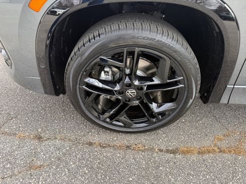 New 2026 Volkswagen Tiguan SE R-Line image 27