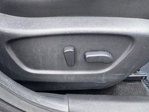 Used 2019 Nissan Rogue SL AWD/4WD image 25