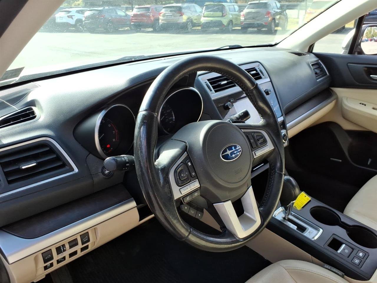 Used 2015 Subaru Outback 2.5i Limited AWD/4WD image 5