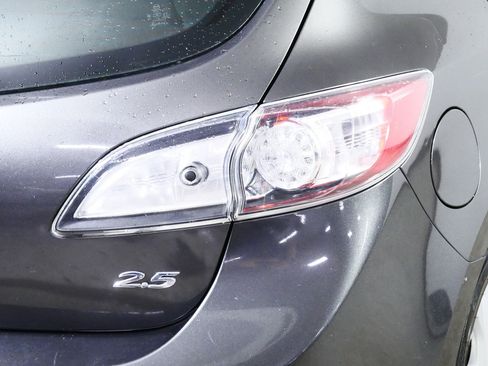 Used 2011 MAZDA MAZDA3 s Grand Touring w/ Tech Pkg FWD image 17