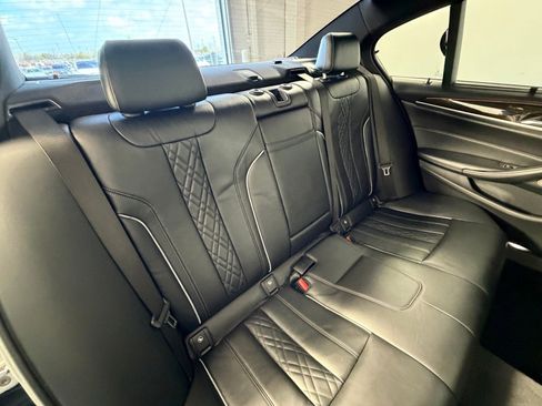 Used 2018 BMW M550i xDrive image 34