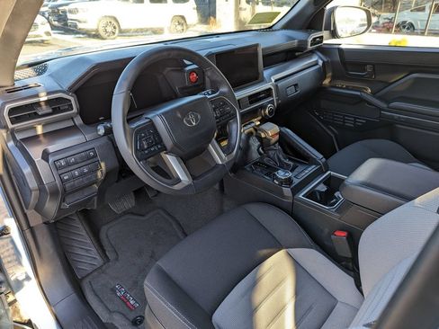 Used 2025 Toyota 4Runner TRD Off-Road AWD/4WD image 9