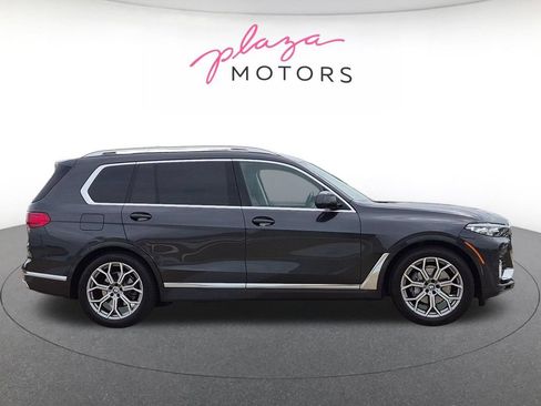 Used 2022 BMW X7 xDrive40i w/ Premium Package AWD/4WD image 4